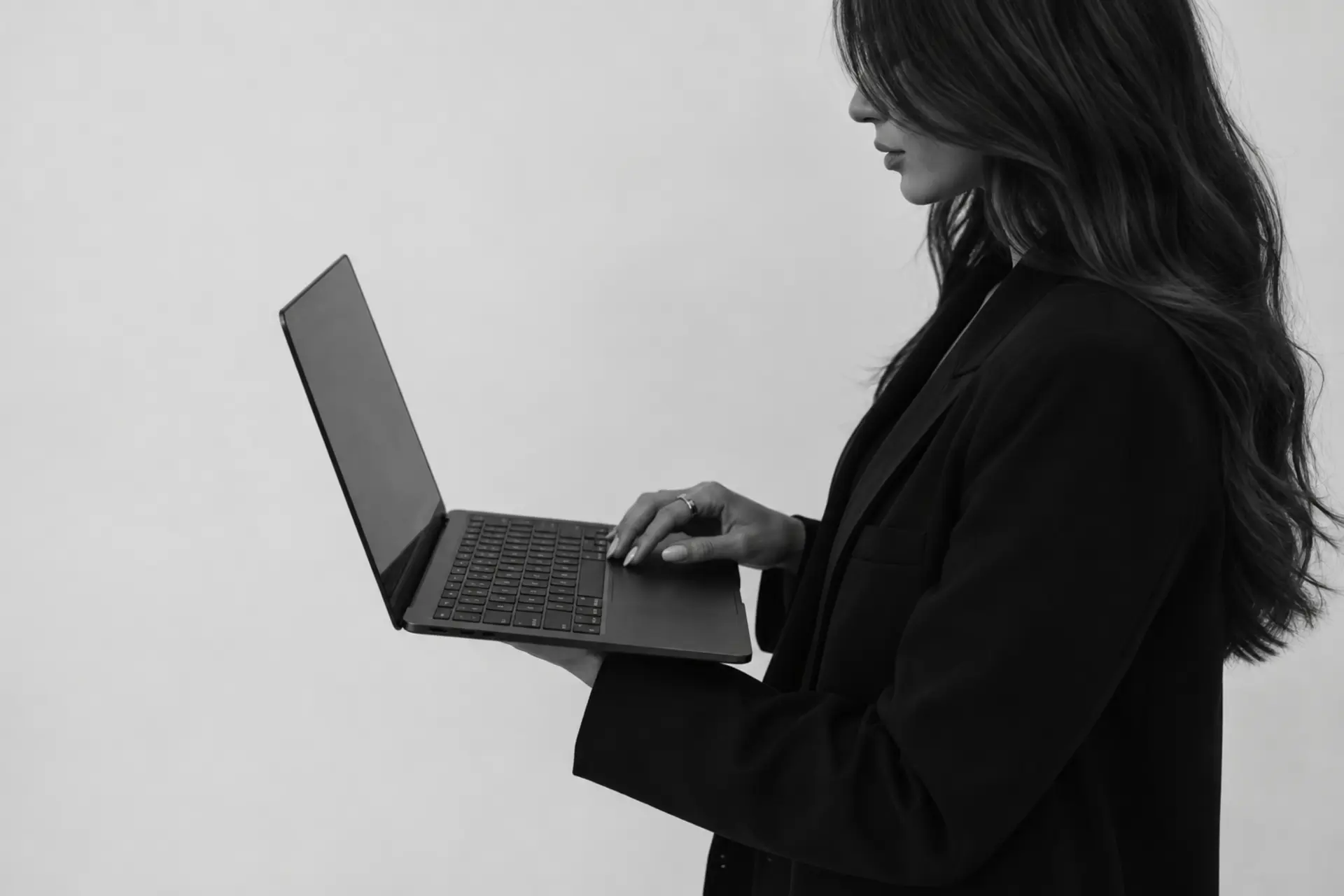 Estrategia de Contenidos — Transformación Digital de Aura Brand Design